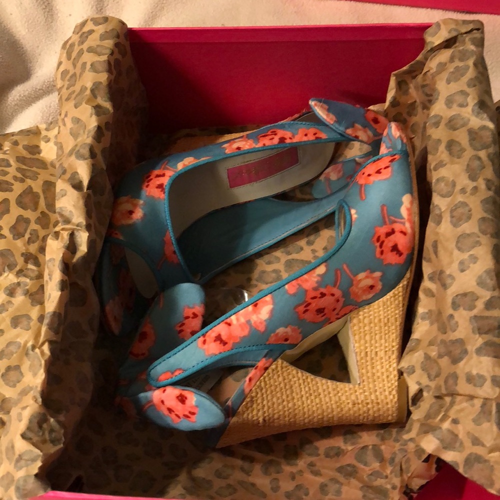 Betsey Johnson sandals